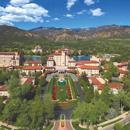 The Broadmoor Hotel